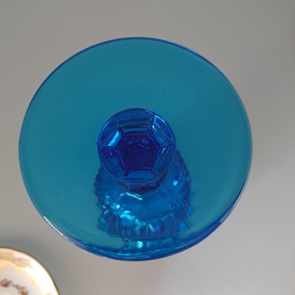 Westmoreland Sawtooth Bermuda Blue Celery Vase - Picture 7 of 7